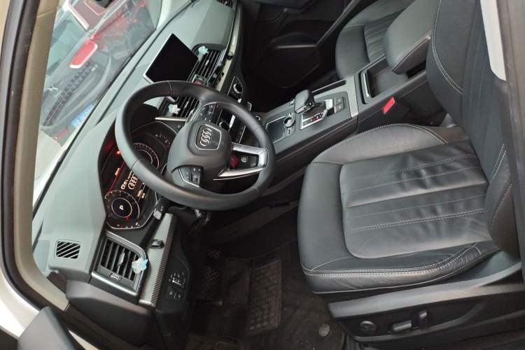 Used Audi Q5L 2020 45 TFSI Prestige Fashion Model