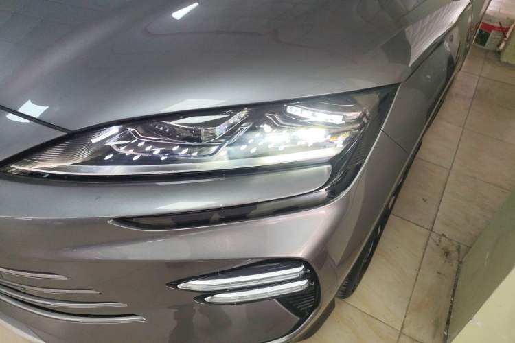 Used BYD Song PLUS New Energy 2024 HONOR Edition DM-i 110km Flagship Model
