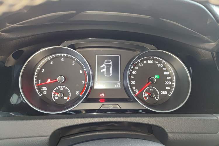 Used Volkswagen Golf 2016 1.4TSI Automatic R-Line