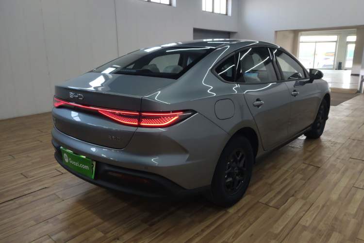 Used BYD Seal 05 DM-i 2026 DM-i 128KM Luxury Edition Rear Right 45 Deg