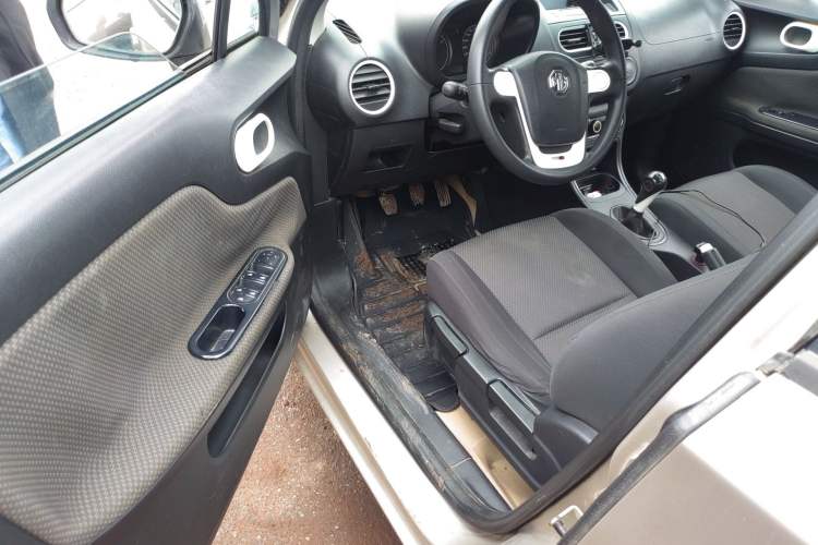 Used MG 3 2013 1.5L Manual Value Edition Driver Seat