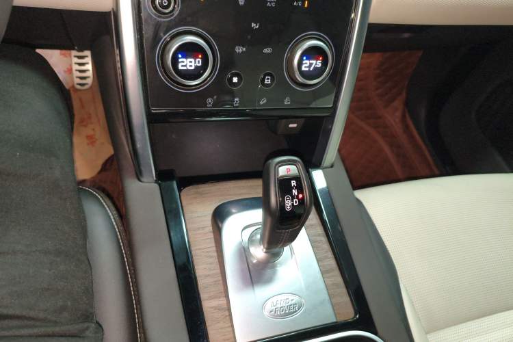 Used Land Rover Discovery Sport 2020 249 PS R-Dynamic Performance Edition