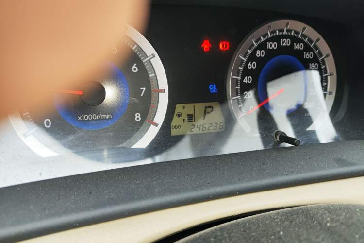 Used Toyota Corolla EX 2013 1.6L Automatic Luxury Edition