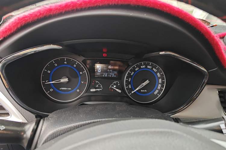 Used Changan Alsvin V7 2016 1.6L Manual Enjoyment Model China V Standard
