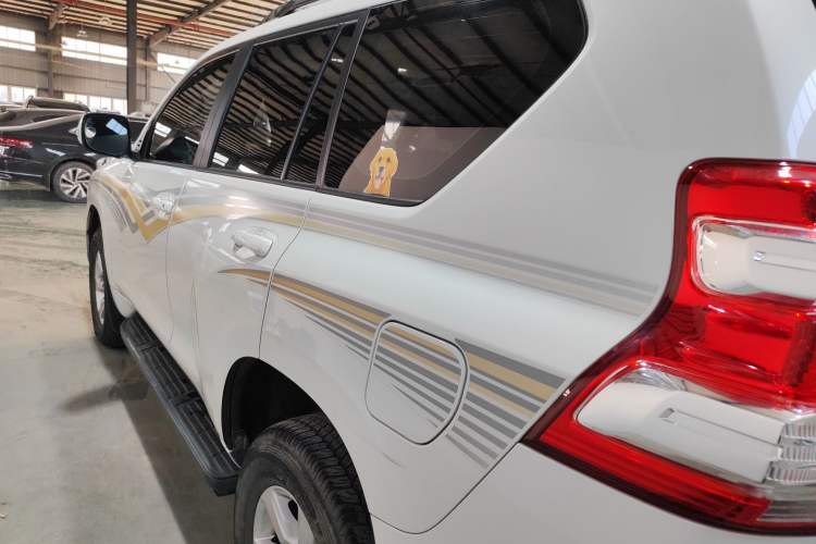 Used Toyota Prado 2016 2.7L Automatic Luxury Edition
