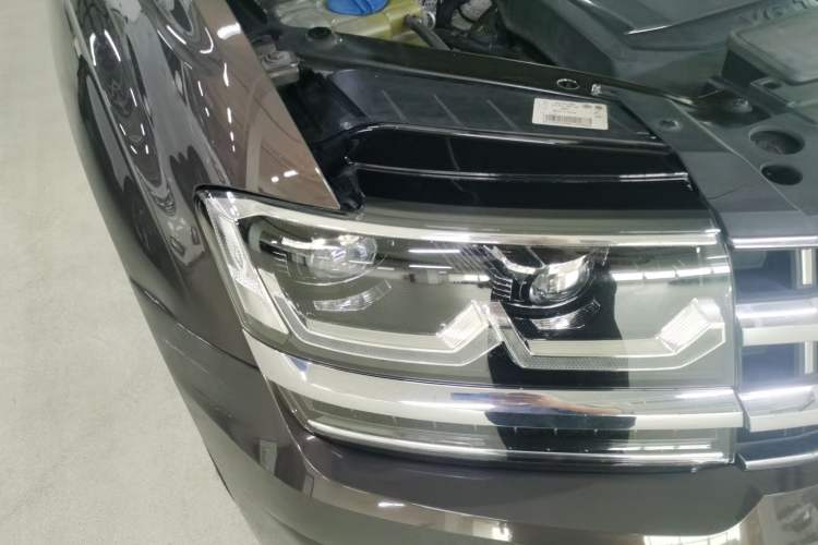 Used Volkswagen Teramont 2017 530 V6 Four-Wheel Drive Supreme Flagship Edition Right Front Headlight