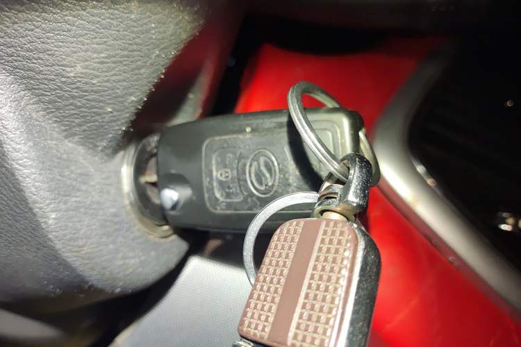 Used Zxauto Terralord 2018 2.5T Diesel Business Edition 4x4 Comfortable Large Double Cab SD4V25R-100 Vehicle Key