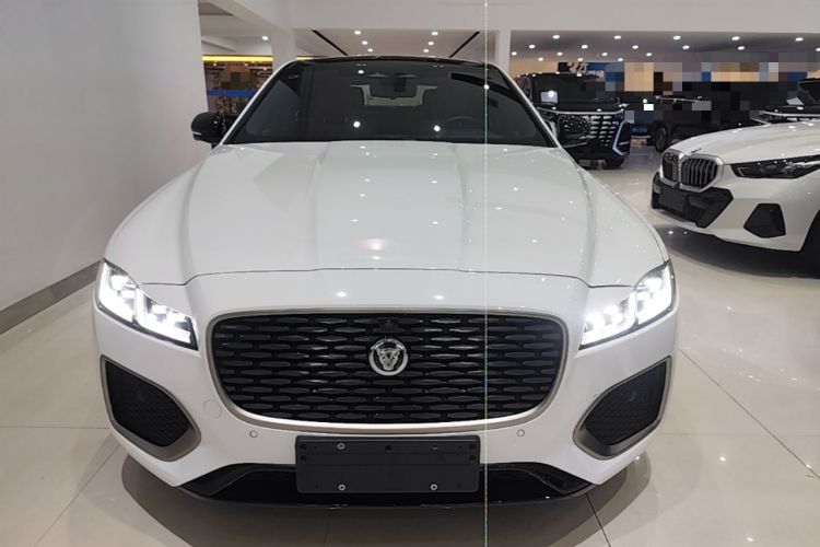 Used Jaguar XFL 2024 2.0T P300 Four-Wheel Drive Flagship Sport Gold Edition Front