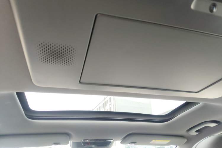 Used Dongfeng eπ eπ008 2024 210Max Range-Extended Version 6 Seats
