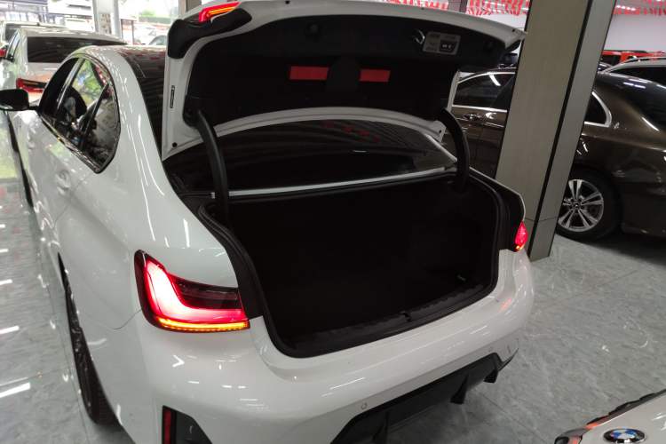 Used BMW 3 Series 2023 325Li M Sport Night Edition Package Trunk