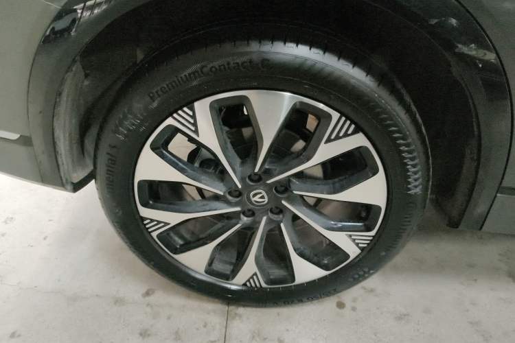 Used Changan CS75 PLUS 2025 4th Generation UItra 2.0T New Blue Whale Engine – Wind Style
