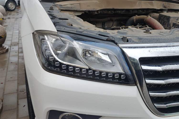 Used Haval H2 2017 Red-Label 1.5T Automatic Two-Wheel Drive Luxury Model
