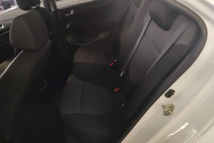 Used Hyundai Verna (older generation) 2020 1.4L Manual GL Refreshed Edition Left Rear Seat