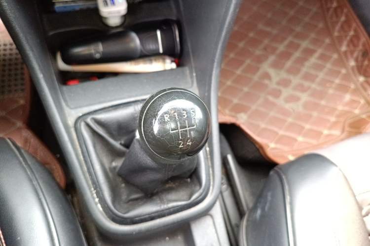 Used Volkswagen Santana 2015 1.4L Manual Fashion Edition Gear Lever
