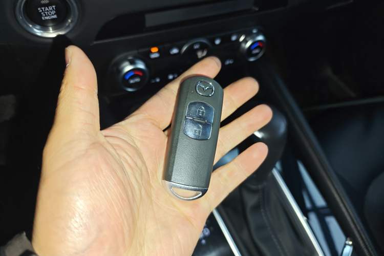 Used Mazda CX-5 2021 2.0L Automatic Two-Wheel Drive Smart Version Vehicle Key