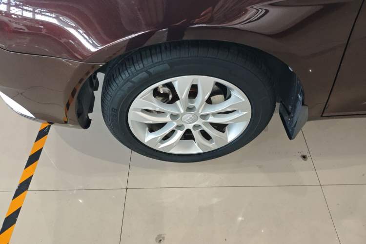 Used Geely Auto Emgrand 2016 Sedan 1.5L CVT Upward Version