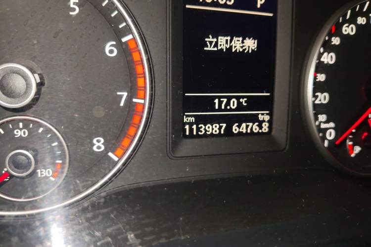 Used Volkswagen Sagitar 2012 1.4TSI Automatic Luxury Edition
