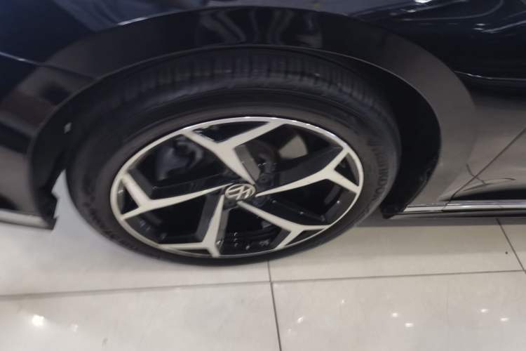 Used Volkswagen Magotan 2023 2 Million Units Limited Edition 280TSI DSG Leading Version