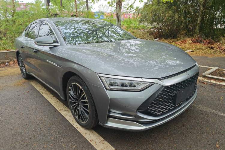 Used BYD Han 2020 DM Four-Wheel Drive Performance Edition Luxury Model Front Right 45 Deg