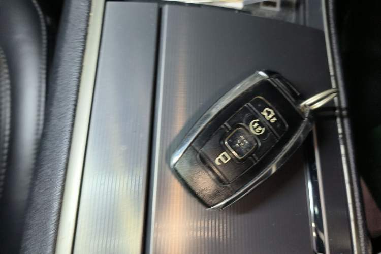 Used Lincoln MKZ 2017 2.0T Luxury Edition
