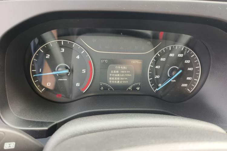 Used JMC Fushun 2023 2.0T Manual Mid-Drive Mid-Roof Commercial Multi-Purpose 7-Seater Passenger Vehicle Odometer Close Up