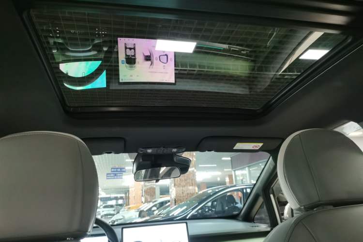 Used AION Y 2023 Plus 510 Smart Edition Headliner