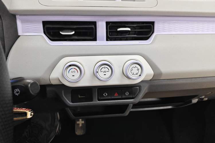 Used Chery QQ Ice Cream 2022 120km Conical Shape Lithium Iron Phosphate