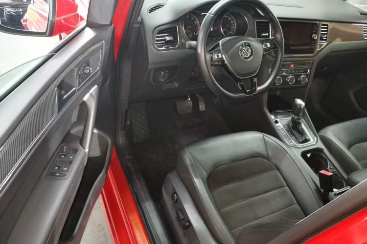 Used Volkswagen Golf Sportsvan 2018 2nd Anniversary Edition 230TSI Automatic Luxury Version