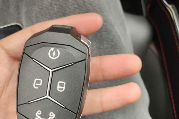 Used Lynk & Co 03 2019 1.5TD DCT JingPro Edition China VI Standard Vehicle Key