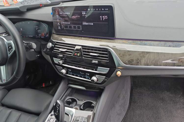 Used BMW 6 Series GT 2021 Restyled 630i M Sport Package Audio And AC Panel