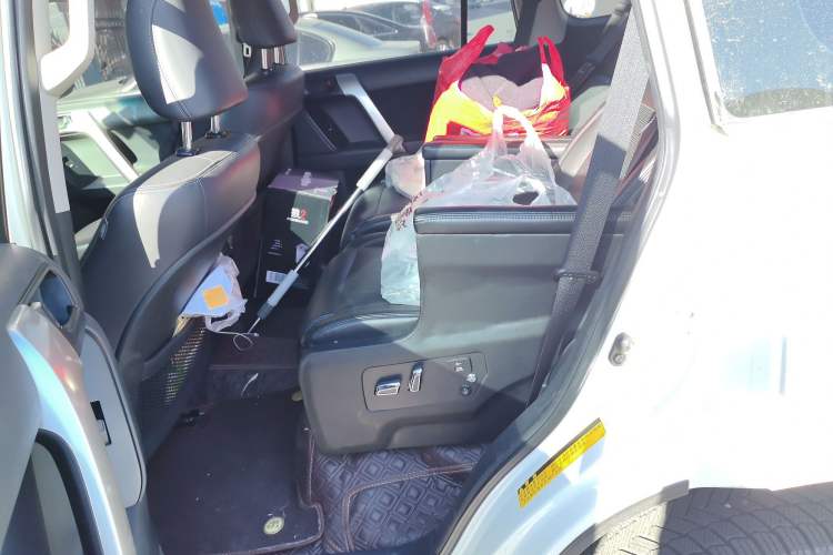 Used Toyota Prado 2016 2.7L Automatic Standard Edition