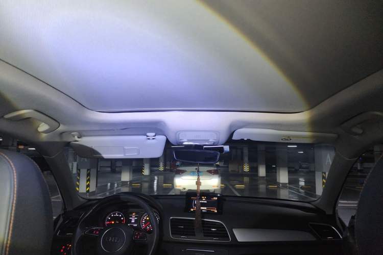 Used Audi Q3 2018 30th Anniversary Edition 30 TFSI Fashion Model Headliner