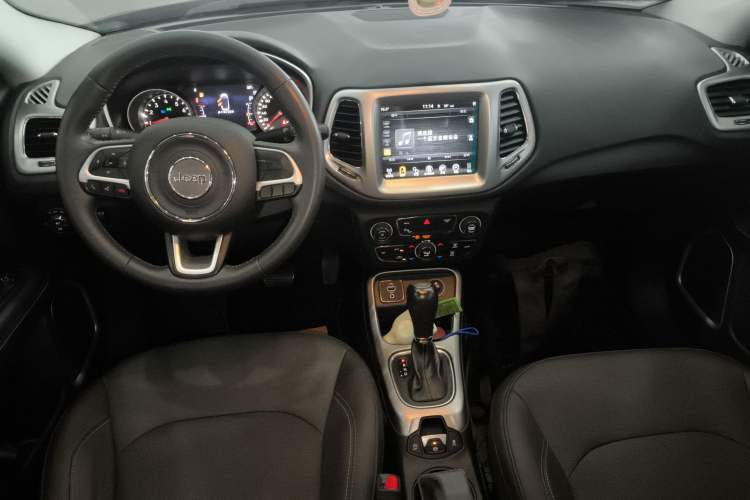 Used Jeep Compass 2017 200T Automatic Family Edition