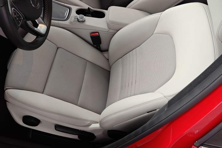 Used Mercedes-Benz B-Class 2015 B 200 Sport Edition Left Front Seat