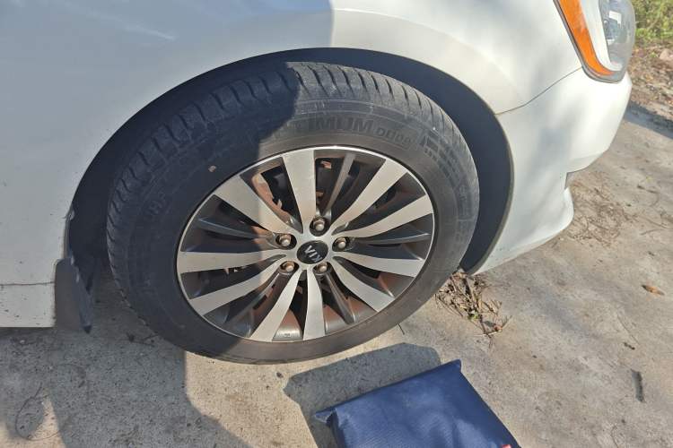 Used Kia Cadenza 2012 2.4L Business Sunroof Version