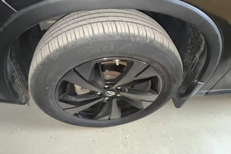 Used GAC Trumpchi GS4 2022 270T Automatic Smart Drive Technology Edition (Upgraded Version) Left Front Wheel Hub