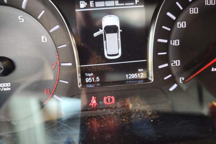 Used GAC Trumpchi GS4 2017 235T Manual Two-Wheel Drive Luxury Edition Odometer Close Up