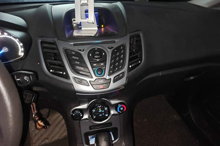 Used Ford Fiesta 2013 Hatchback 1.5L Automatic Fashion Edition
