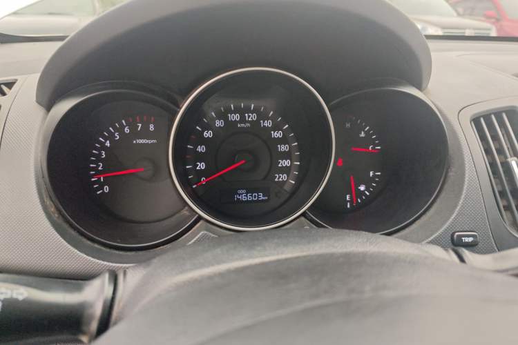 Used Kia Forte 2014 1.6L MT GL
