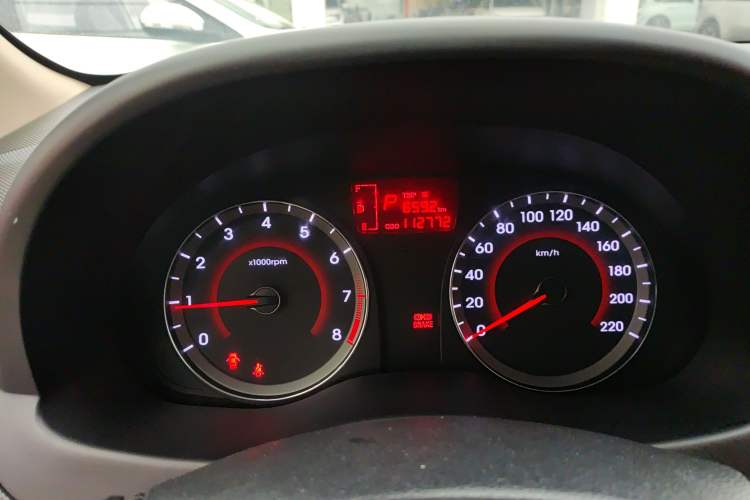 Used Hyundai Verna (older generation) 2014 1.4L Automatic Leading-Edge GLX