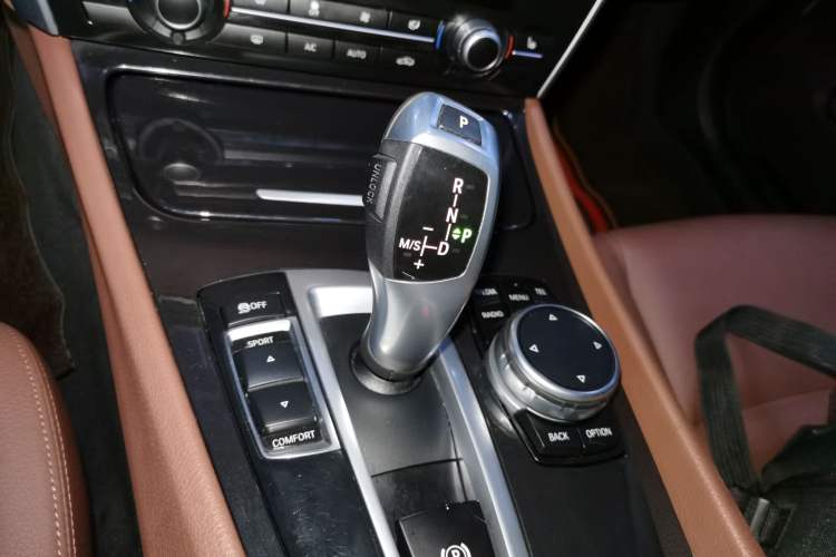 Used BMW 5 Series GT 2015 528i Leading Model