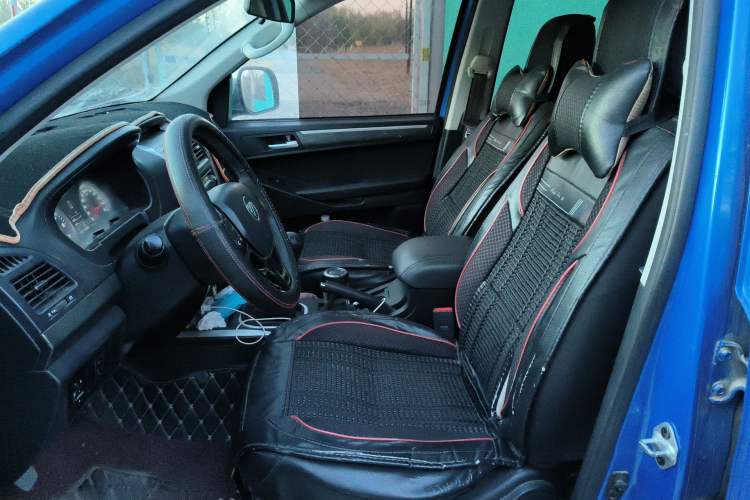 Used Foton Tunland 2018 2.4L E5 Two-Wheel Drive Elite Version 4G69S4M
