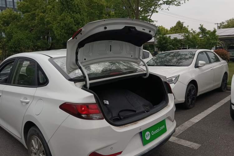 Used Hyundai Celesta 2018 1.6L Automatic GL Enjoyment Edition China VI compliant
