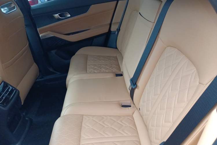 Used CHANGAN UNI-K 2021 2.0T All-Wheel Drive Prestige Version
