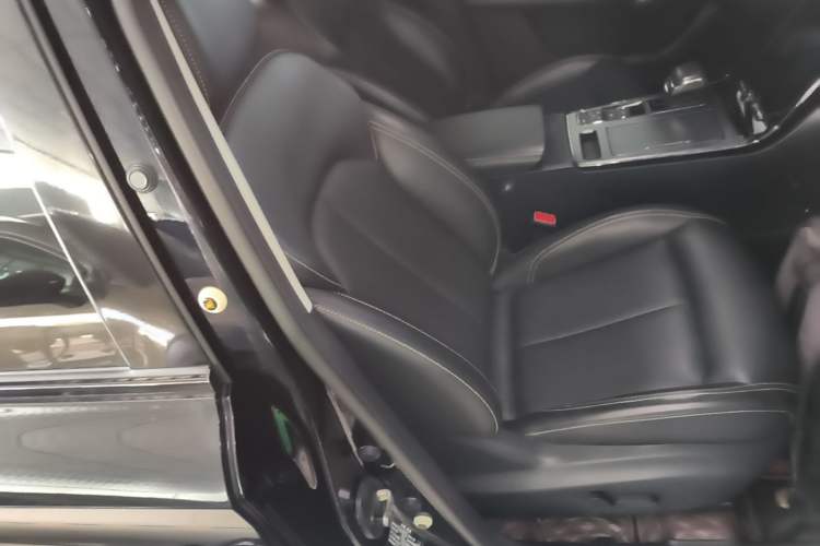 Used Roewe RX5 New Energy 2021 ePLUS National Trend Ronglin Luxury Edition Right Front Seat