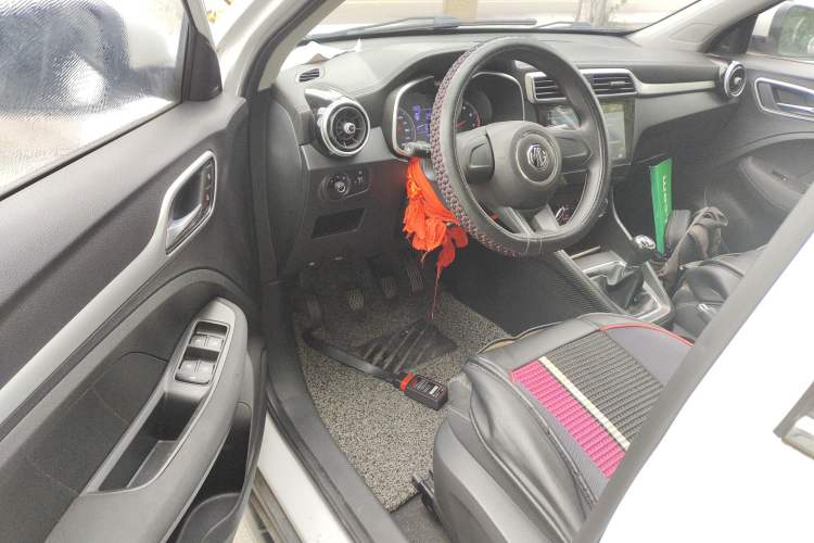 Used MG ZS 2017 1.5L Manual Fashion Edition
