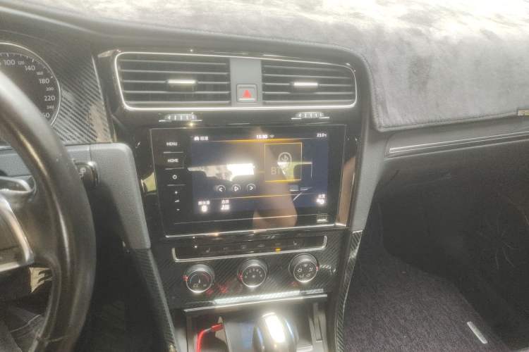 Used Volkswagen Golf 2016 1.4TSI Automatic R-Line