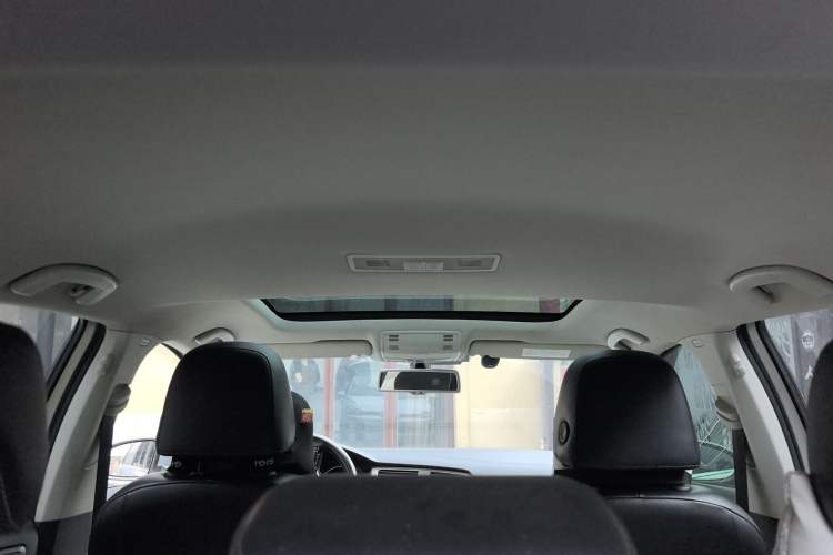 Used Volkswagen Golf 2015 1.4TSI Automatic Luxury Model Headliner