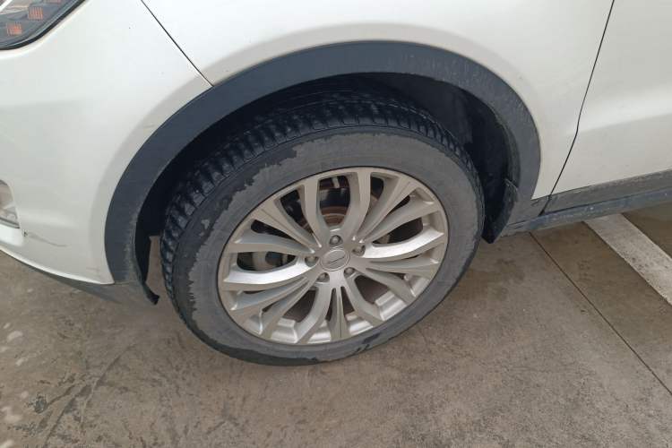 Used Land X7 2016 2.0T Panoramic Prestige Edition
