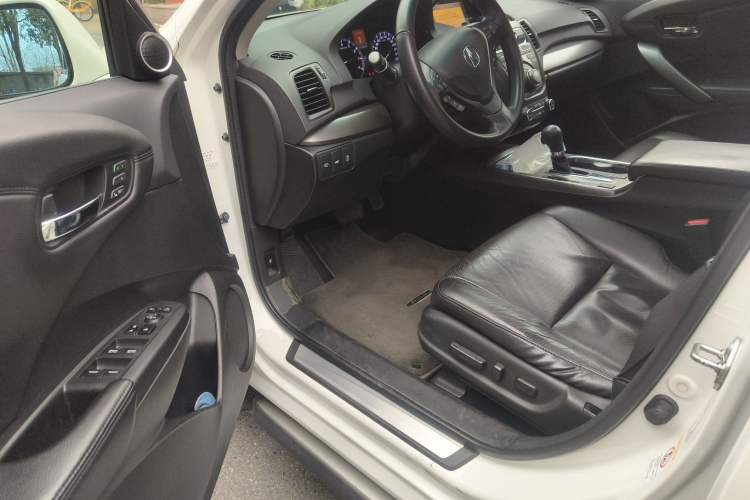 Used Acura RDX 2013 3.0L Two-Wheel Drive Elite Edition
